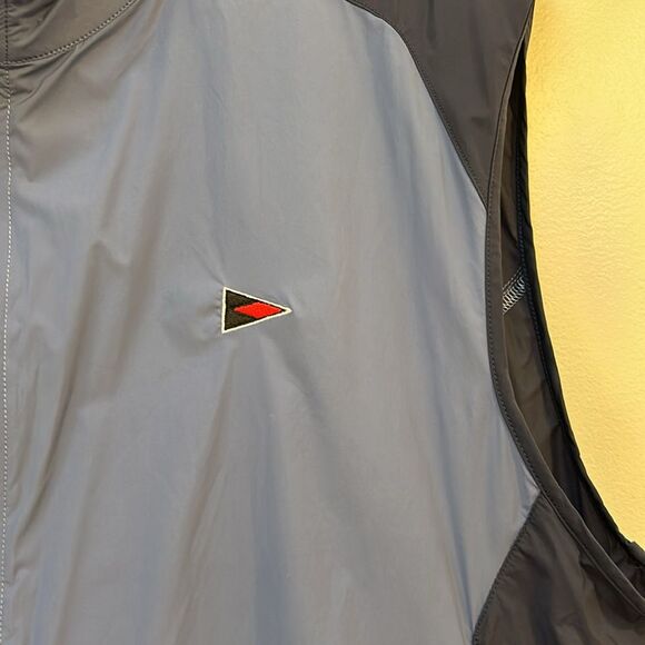 Greyson Trailwolf Golf Vest Size XL Lightweight Blue Athletic  Embroidered - Picture 3 of 8